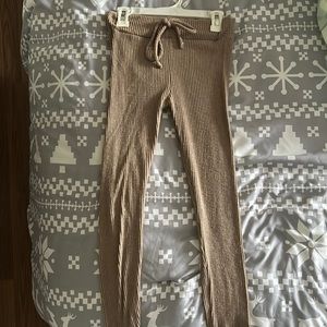 Fashion ova Leggings worn and washed a few times super comfy and flattering🌞✨